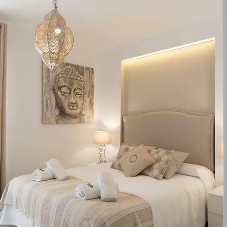 Cosy Flat - Center - Parking Free Apartment Malaga